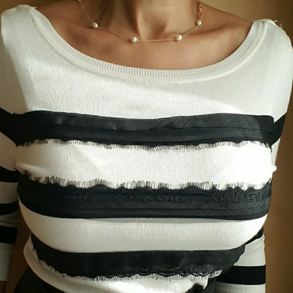 WHITE HOUSE |BLACK MARKET Blouse size XS